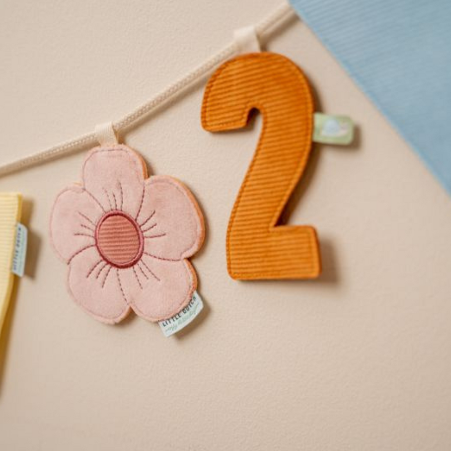 Little Dutch letter L