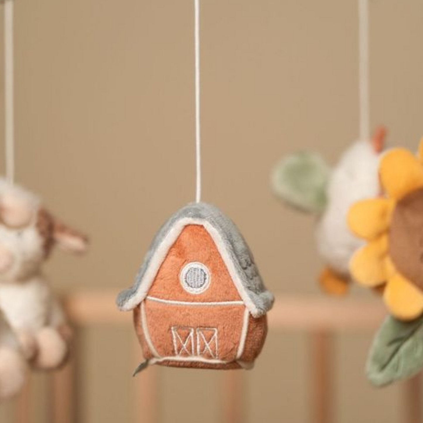 Houten muziekmobiel Little Farm