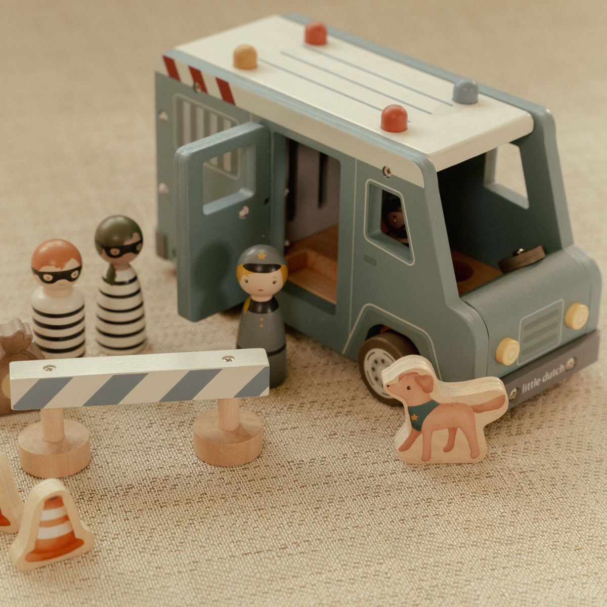 Houten politiebus
